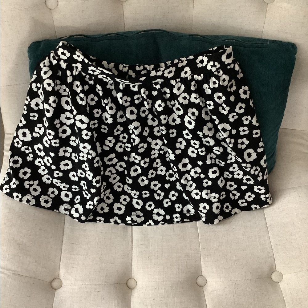 Gymboree, black/white, elastic waist, skirt, girls size 8